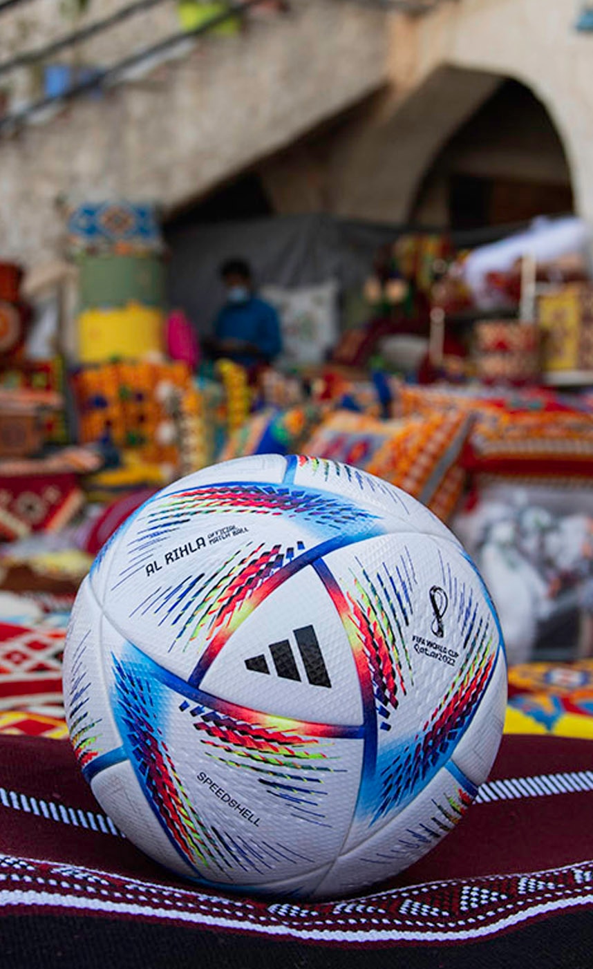 Bola de Futebol - Copa do Mundo 2022 - Brasil Hexa Campeão - eva Macia  Resistente - Jogo Gol Brincadeira em Promoção na Americanas