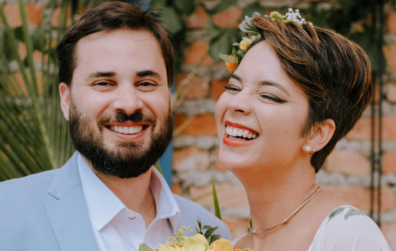 Recém-casados, Elisa e Daniel se conhecem há oito anos